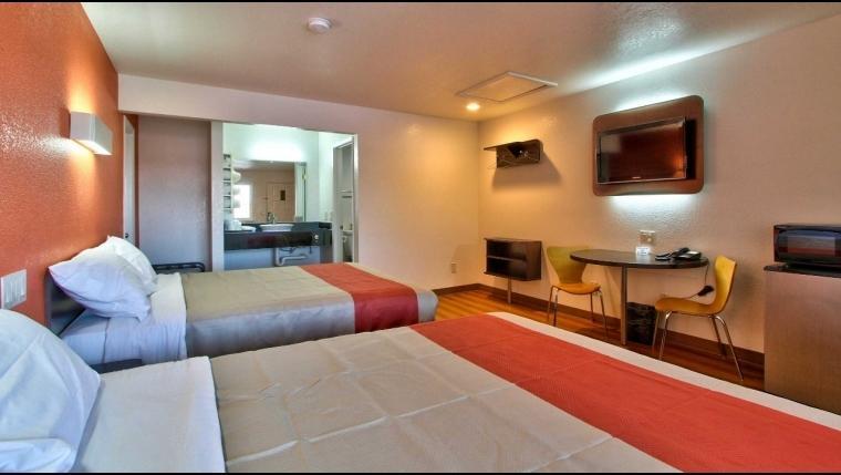 Coastal Valley Inn - Monterey Кастровилл Номер фото